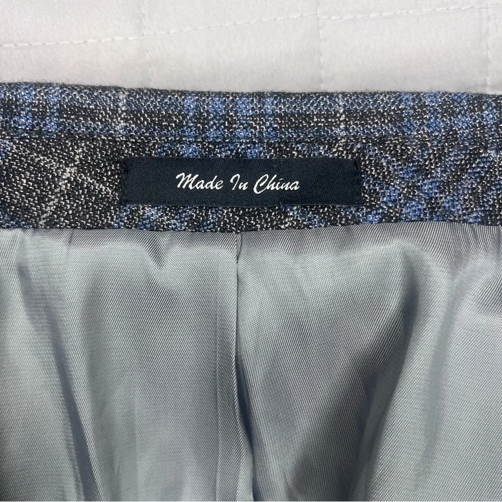 Paul Betenly Men's Elegant Checkered Blazer Size 38S - Picture 9 of 9